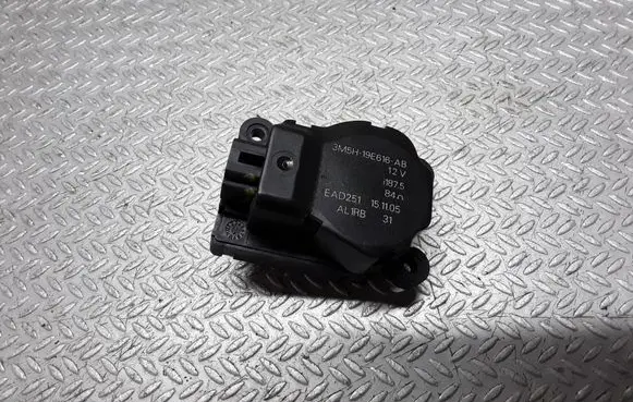 Ford Focus C-MAX Air flap motor/actuator 3M5H19E616AB