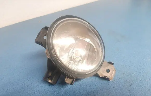 BMW X3 E83 Front fog light 6924656 13101610 89203663