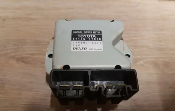 Toyota Prius (XW20) Heater blower motor/fan resistor 8716547020 4993001200