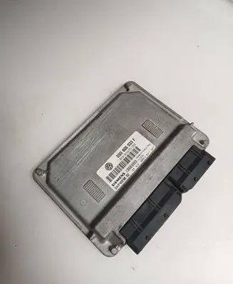 Volkswagen Polo Engine control unit/module 03D906033F 3PG2509 5WP4029802