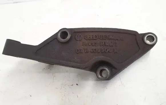 Volkswagen Multivan T4 Engine mounting bracket 02B409905M