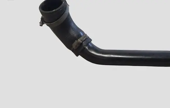 Volvo V50 Intercooler hose/pipe