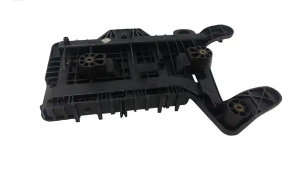 Skoda Octavia Mk2 (1Z) Battery tray 1K0915333