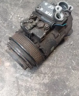 Mercedes-Benz C W203 Air conditioning (A/C) compressor (pump)