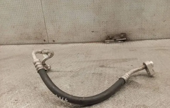 Ford Focus Air conditioning (A/C) pipe/hose