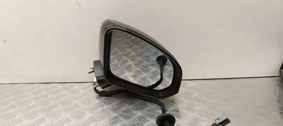 Volvo XC40 Front door electric wing mirror A049504