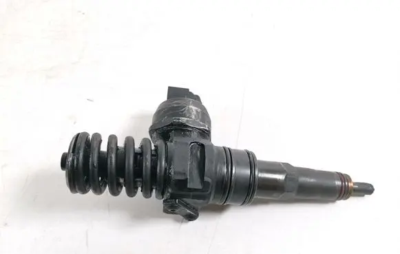 Volkswagen Sharan Fuel injector 038130079AX