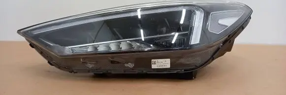 Hyundai Tucson LM Headlight/headlamp D792111A10 1809220624