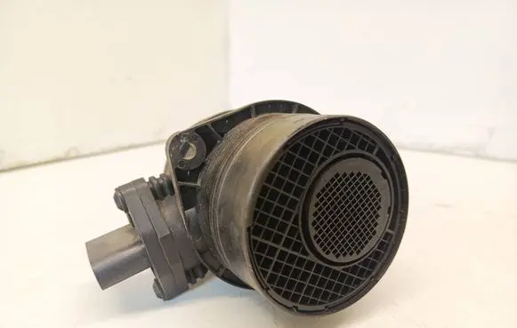 Volkswagen Touran I Mass air flow meter 074906461B 0281002461