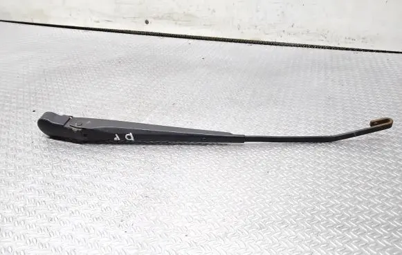 Ford Explorer Front wiper blade arm