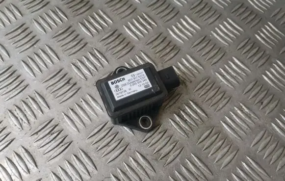 Audi A4 S4 B6 8E 8H ESP acceleration yaw rate sensor 8E0907637A 0265005245