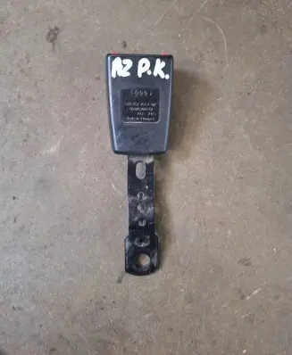 Audi A2 Front seatbelt buckle 8Z0857755
