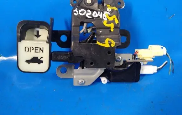 Mazda MX-5 ND Tailgate/trunk/boot lock/catch/latch NA1J56820