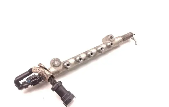 Opel Astra J Fuel main line pipe 55570022 05S55658 NRD55143