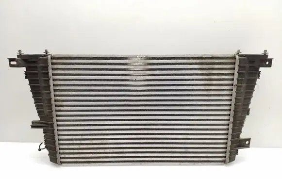 Opel Zafira B Intercooler radiator 13223395