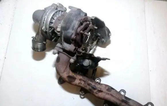 Toyota Corolla Verso AR10 Turbo 172010R010 0510021