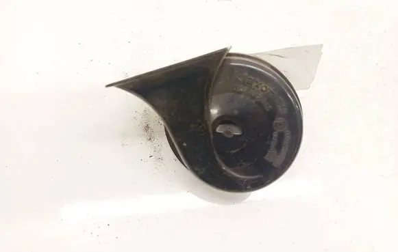 Audi A6 S6 C5 4B Horn signal 4D0951221A 0092018