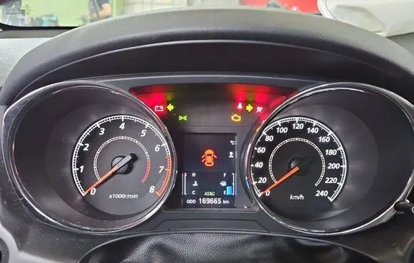 Speedometer (instrument cluster)