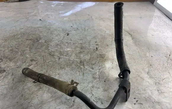 Hyundai Santa Fe Engine coolant pipe/hose