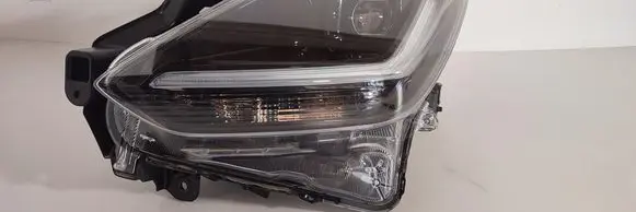 Suzuki Swift IV Headlight/headlamp 35300-69T60