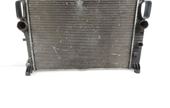 Mercedes-Benz E AMG W211 Coolant radiator a211500202