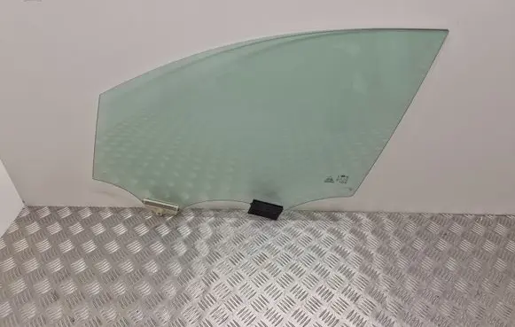 Hyundai Santa Fe Front door window glass four-door 43R016982