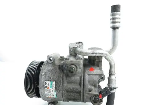 Volkswagen Golf V Air conditioning (A/C) compressor (pump) 1K0820859F