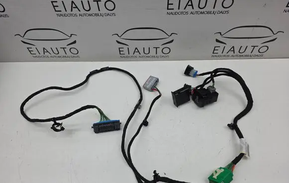Dodge Durango III USB socket connector X40012703XX X40011103XX 61571C0158