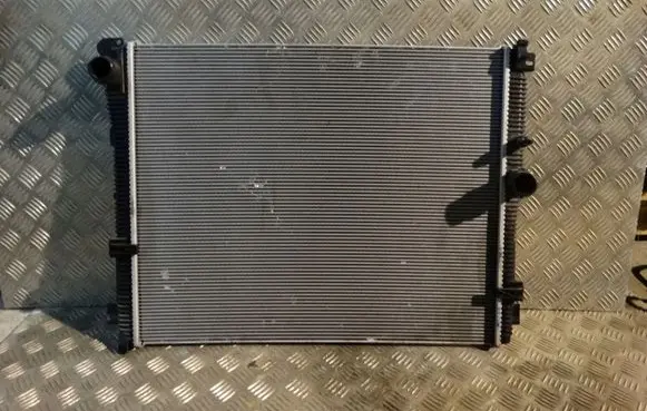BMW 4 G22 G23 G24 G26 Coolant radiator 8666748