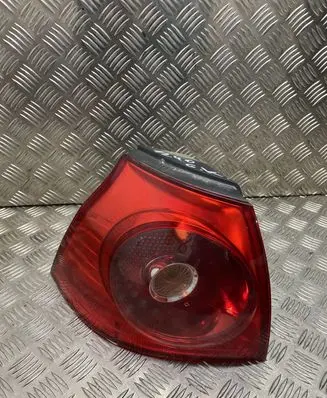 Volkswagen Golf V Rear/tail lights 1K6945095E 028490102A