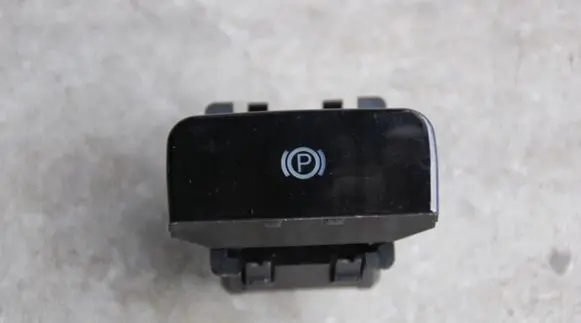 Peugeot 5008 Hand parking brake switch 470706
