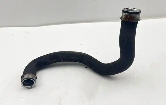 Mercedes-Benz E W212 Engine coolant pipe/hose A2045012982