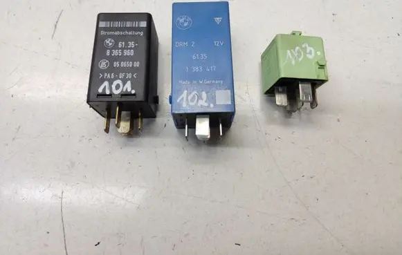 BMW 5 E39 Other relay 8365960 61358365960 8373700