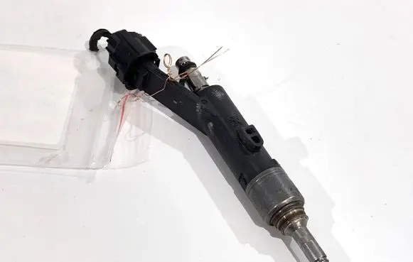 Peugeot 308 SW Fuel injectors set 9822715980