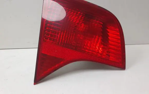 Audi A4 S4 B7 8E 8H Tailgate rear/tail lights 8E5945093A