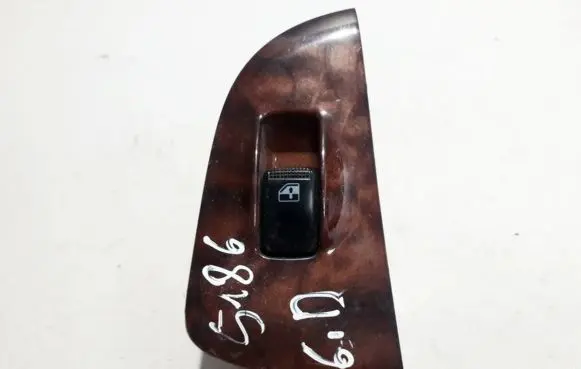 Hyundai Elantra Electric window control switch 935802D300 93580-2D300