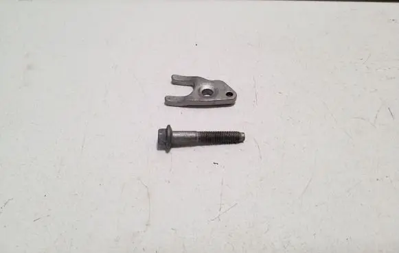 Ford Ranger Fuel Injector clamp holder 