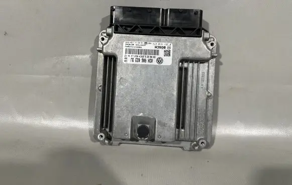 Porsche Cayenne (92A) Engine control unit/module 03H906023BJ 0261S10274 MED17