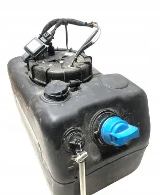 Mercedes-Benz E W124 AdBlue liquid reservoir 2054706901