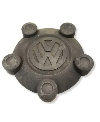 Volkswagen Caddy Original wheel cap 2K0601169