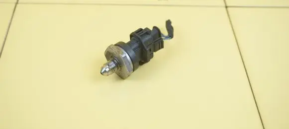 Ford Fiesta Fuel pressure sensor 0261545039 M1JE