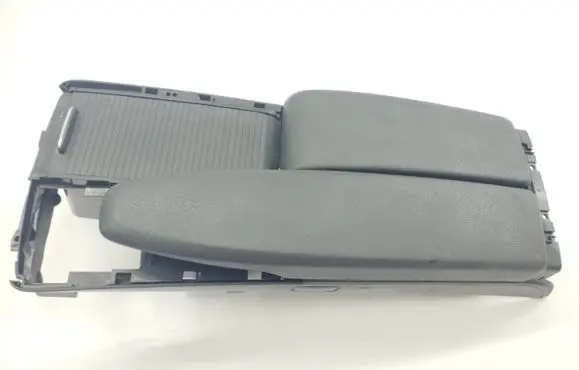Mercedes-Benz C W204 Armrest 0005032510 A2046800639