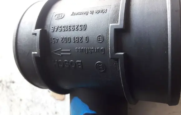 Chrysler Voyager Mass air flow meter 0281002451