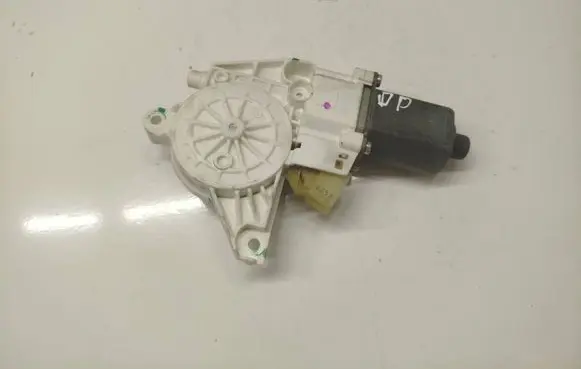 Mercedes-Benz R W251 Front door window regulator motor A2518200842 0130822272