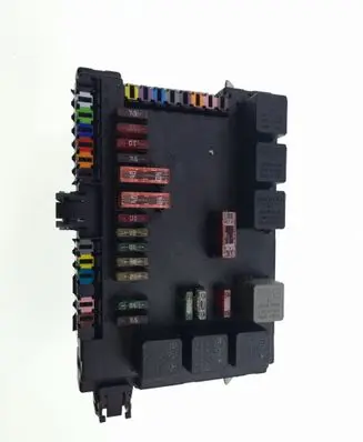 Mercedes-Benz S W221 Fuse module A2215403250 A2215450801