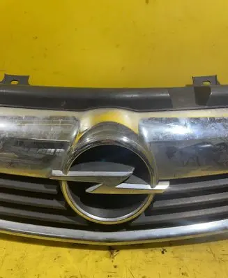 Opel Zafira B Front grill 13157590 321228108