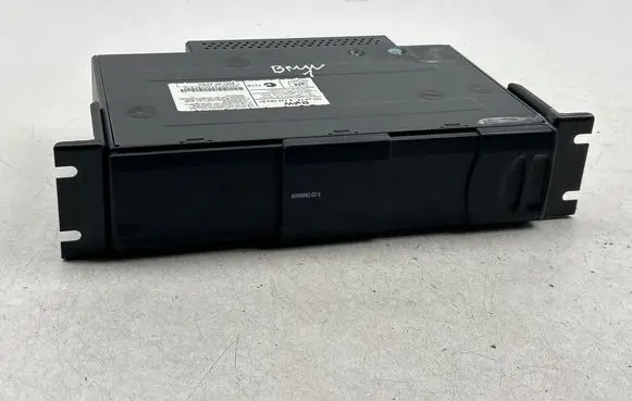 BMW 1 E81 E87 CD/DVD changer 9133083 021007