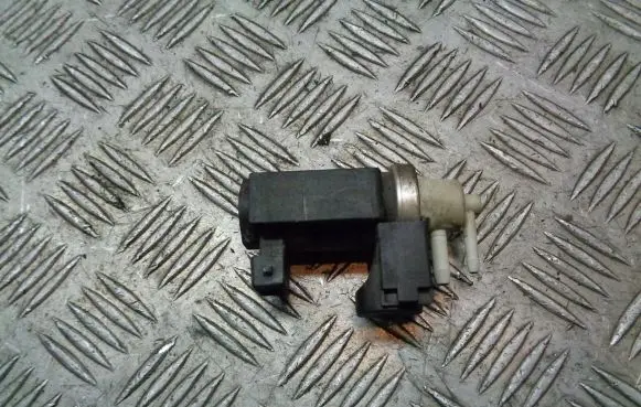 Nissan Primera Vacuum valve 8200270151