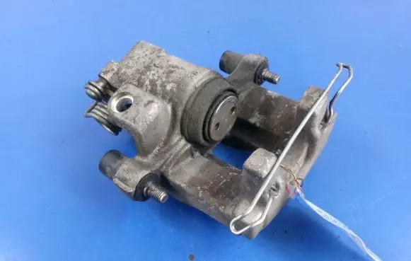 Renault Laguna II Rear brake caliper