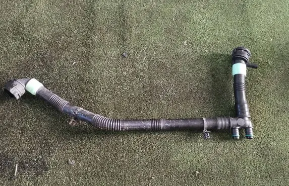 Tesla Model Y Coolant pipe/hose 162879100C